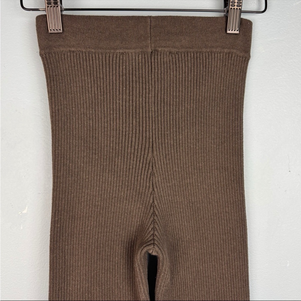 Essentials Chocolate Ribbed leggings - Picture 2 of 7
